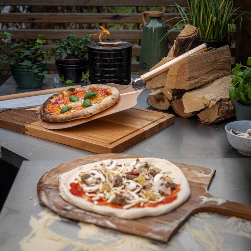 Kamado Sumo Foldable Pizza Peel – Gold – view 2